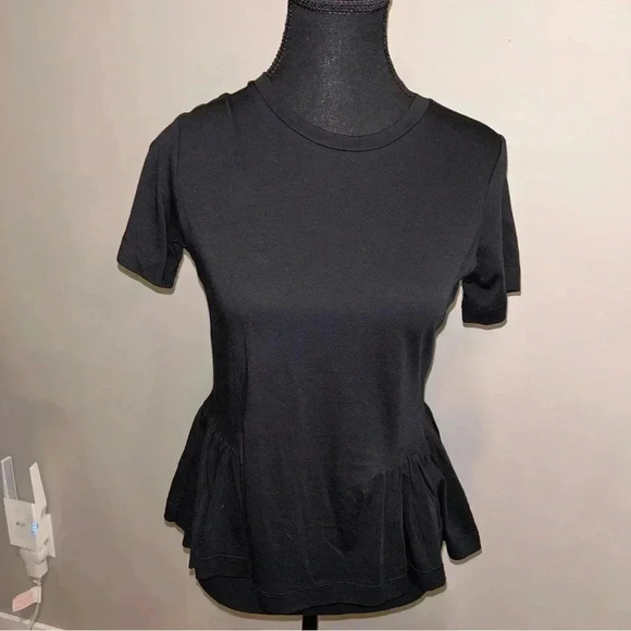 Aritzia - Sunday Best Tee - Picture 1 of 5